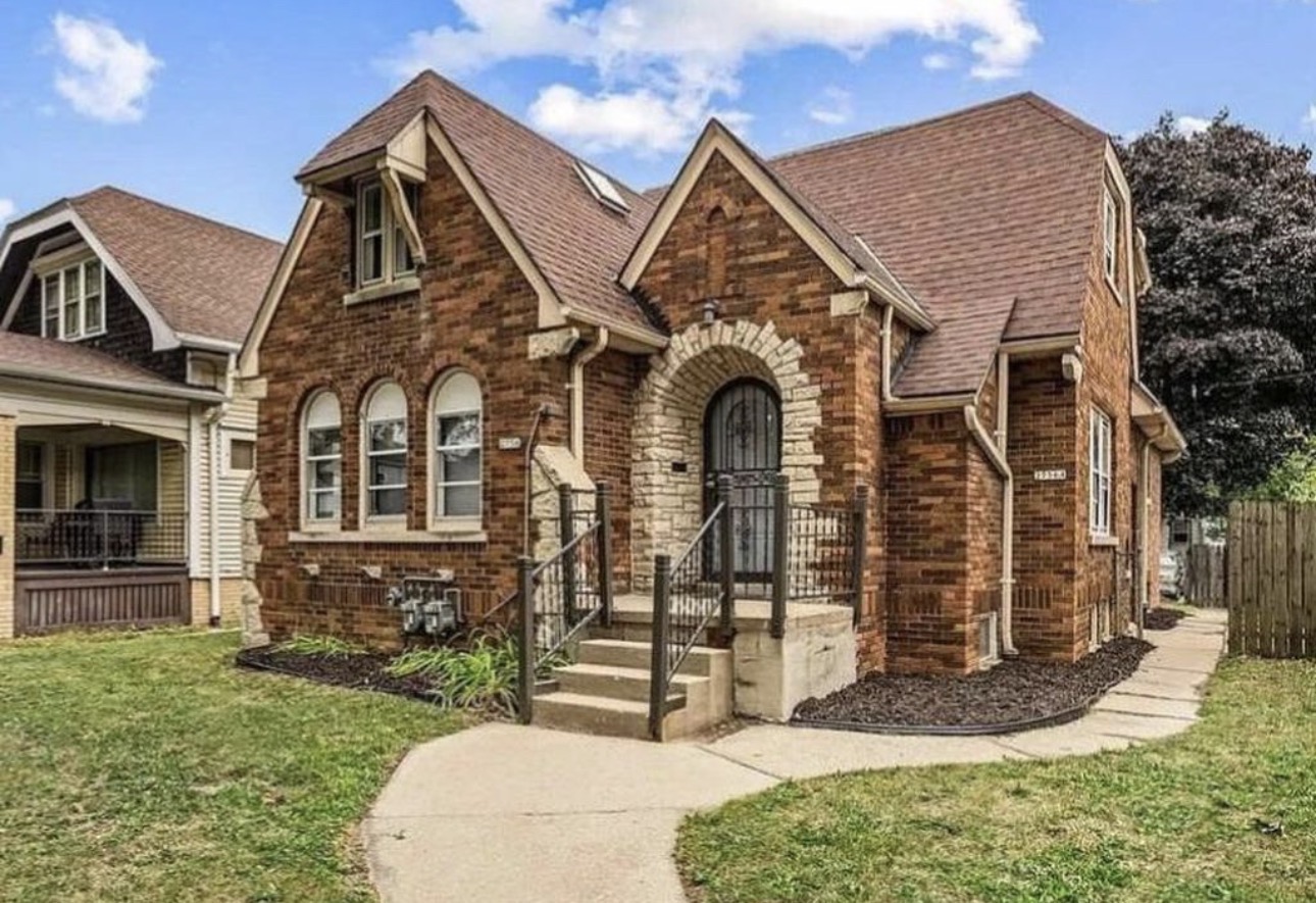 Property main image